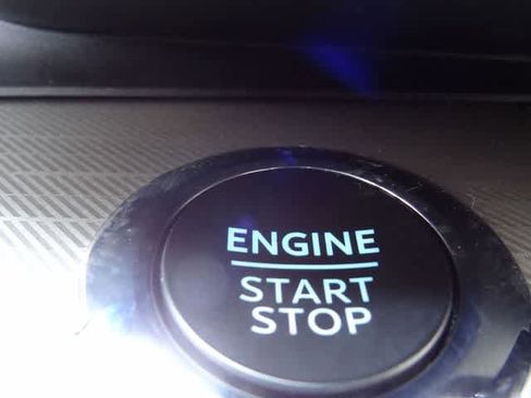 Used 2023 Ford Explorer XLT w/ Equipment Group 202A image 26