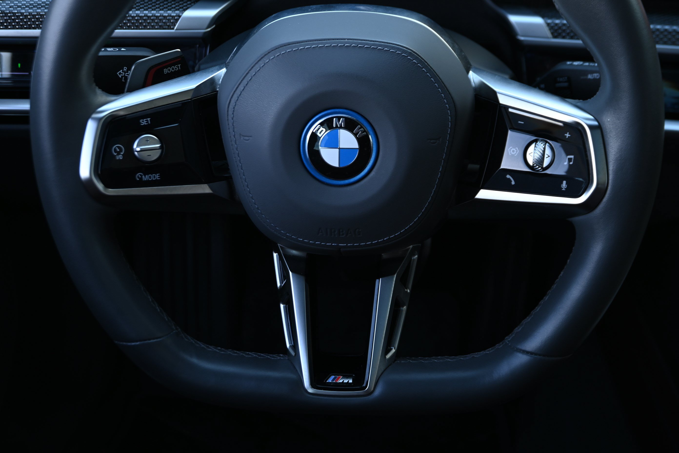 Certified 2023 BMW i7 xDrive60 AWD/4WD image 29