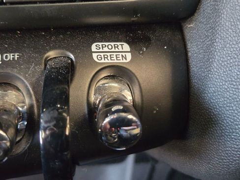 Used 2024 MINI Cooper S FWD image 29