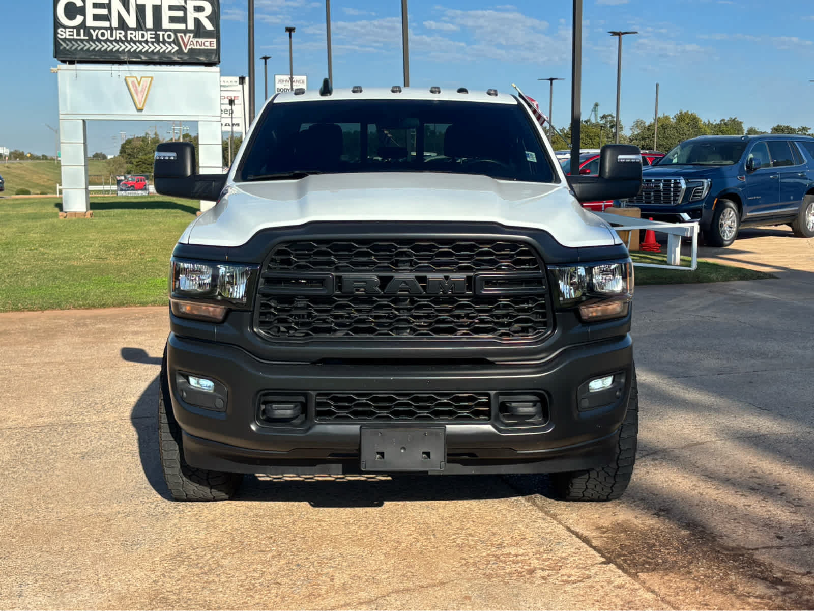 Used 2024 RAM 3500 Tradesman AWD/4WD image 2