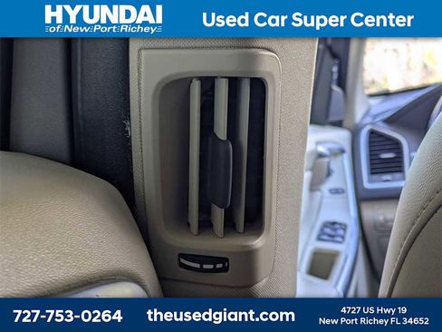 Used 2015 Volvo XC60 T6 Platinum image 17