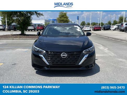 Used 2025 Nissan Sentra SV FWD image 2