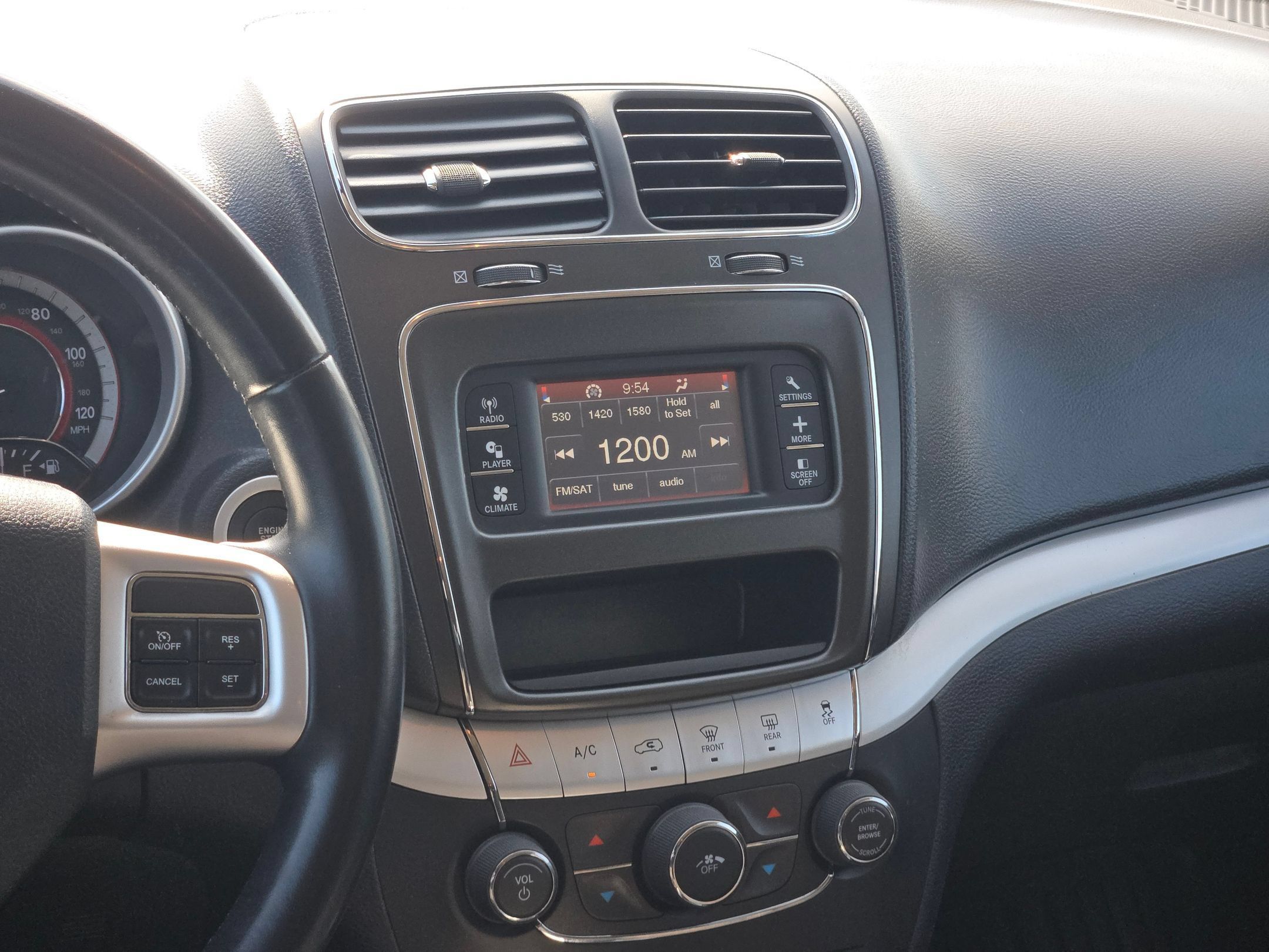 Used 2020 Dodge Journey SE w/ SE Popular Equipment Group FWD image 16