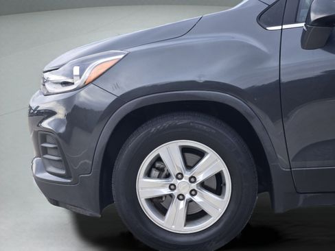 Used 2019 Chevrolet Trax LT FWD image 28