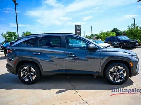 Used 2026 Hyundai Tucson SEL FWD image 6