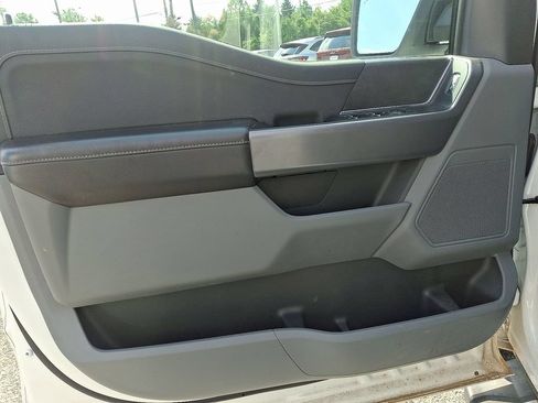 Used 2025 Ford F150 XLT w/ Equipment Group 301A Standard AWD/4WD image 12