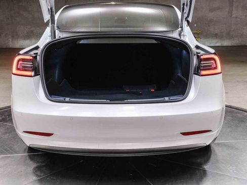 Used 2021 Tesla Model 3 Long Range AWD/4WD image 29