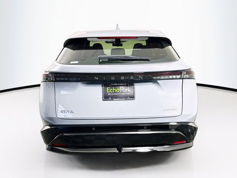Used 2023 Nissan Ariya FWD image 7