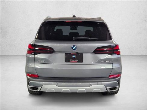 Used 2026 BMW X5 xDrive50e w/ Parking Assistance Package AWD/4WD image 7