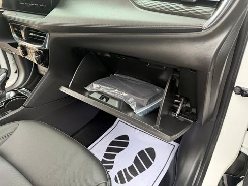 Certified 2024 Buick Encore GX Sport Touring w/ Comfort Package image 27