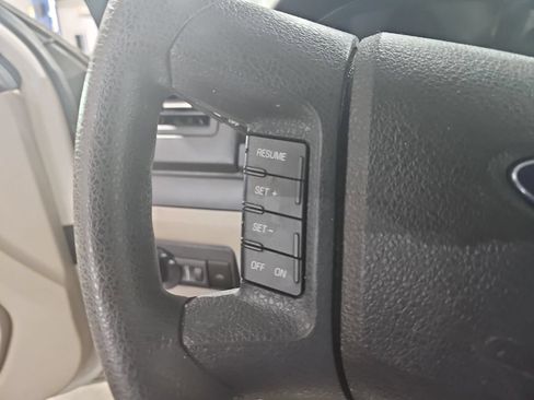 Used 2009 Ford Fusion SE FWD image 21