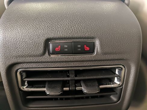 Certified 2021 Lincoln Corsair FWD w/ Equipment Group 101A image 13