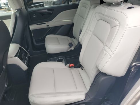 New 2026 Lincoln Aviator Reserve image 26