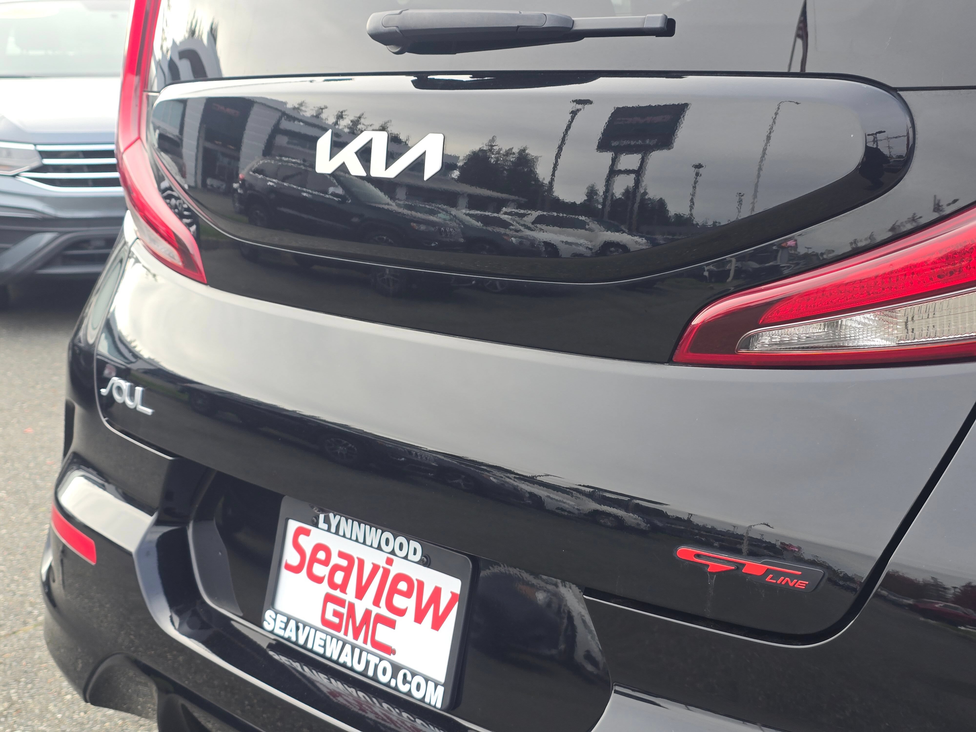 Used 2022 Kia Soul GT-Line FWD image 13