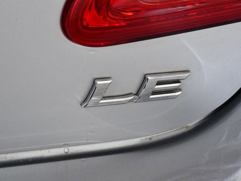 Used 2010 Toyota Camry SE image 23