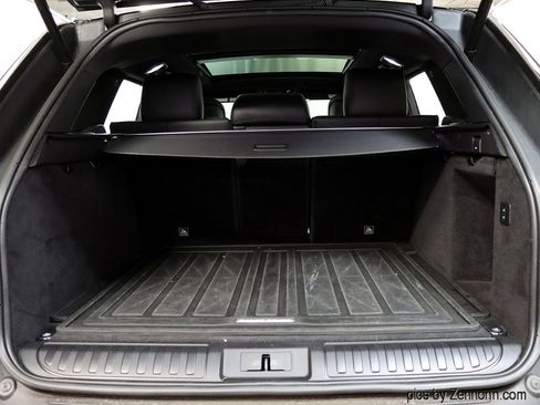 Used 2021 Land Rover Range Rover Sport HST image 32