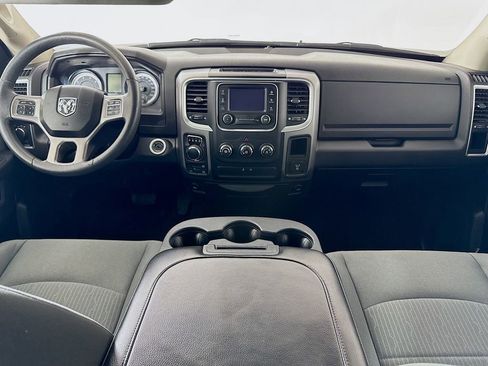 Used 2022 RAM 1500 Classic SLT AWD/4WD image 13