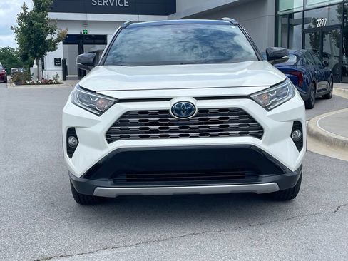 Used 2021 Toyota RAV4 XSE AWD/4WD image 2