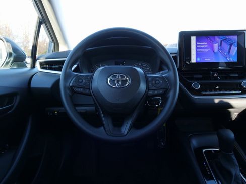 Used 2024 Toyota Corolla LE image 21
