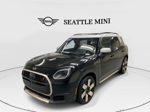 Certified 2025 MINI Cooper Countryman S w/ Comfort Package Max image 1