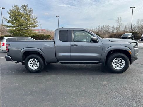 Used 2024 Nissan Frontier SV w/ Technology Package image 5
