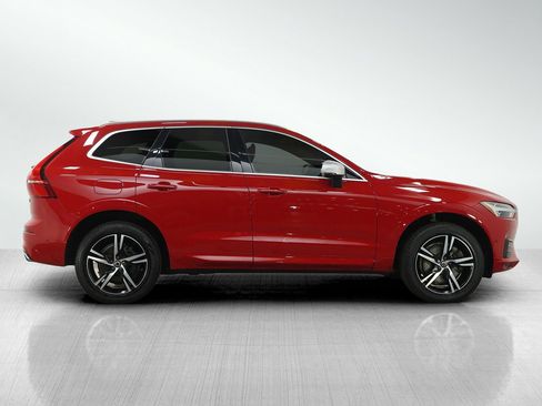 Used 2018 Volvo XC60 T6 R-Design w/ Convenience Package image 6
