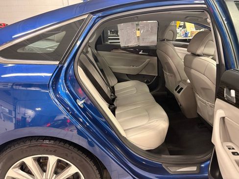 Used 2017 Hyundai Sonata Limited w/ Ultimate Package 04 image 17