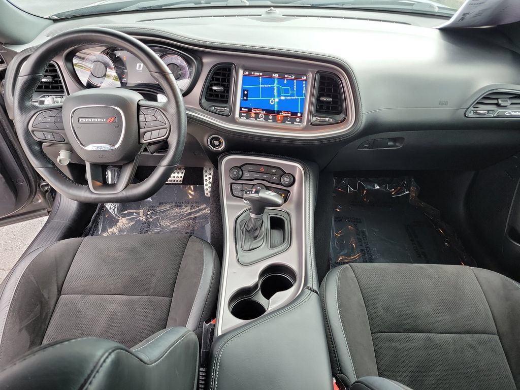 Used 2022 Dodge Challenger R/T Scat Pack RWD image 11