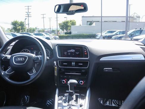 Used 2017 Audi Q5 2.0T Premium Plus image 18