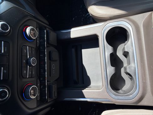 Used 2019 Chevrolet Silverado 1500 LT Trail Boss AWD/4WD image 30