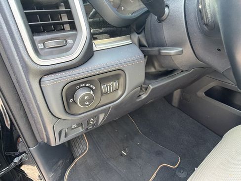Used 2025 RAM 1500 Tungsten AWD/4WD image 25