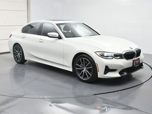 Used 2019 BMW 330i xDrive Sedan w/ Premium Package AWD/4WD image 24