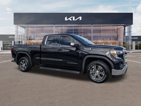 Used 2021 GMC Sierra 1500 SLE image 2