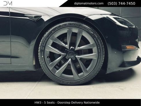 Used 2022 Tesla Model S AWD/4WD image 40