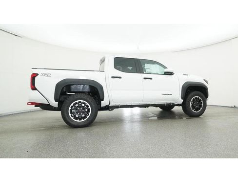 New 2025 Toyota Tacoma TRD Off-Road AWD/4WD image 26