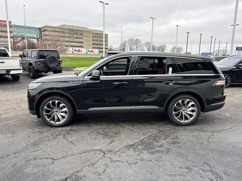 New 2026 Lincoln Aviator Reserve AWD/4WD image 4
