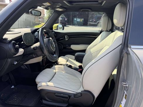 Used 2022 MINI Cooper SE FWD image 16