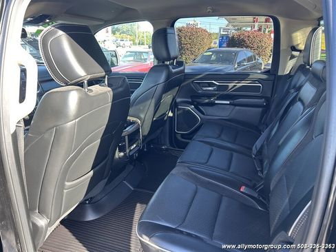 Used 2019 RAM 1500 Laramie image 13
