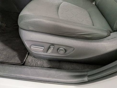 Used 2024 Toyota RAV4 XLE FWD image 14