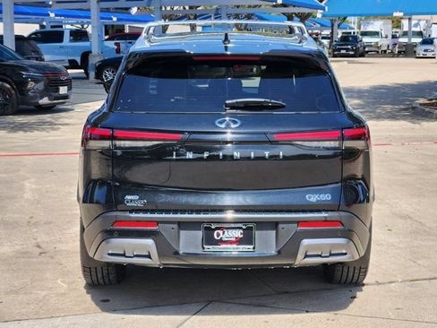 Used 2023 INFINITI QX60 Sensory w/ Cargo Package image 14