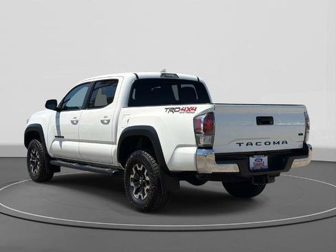 Used 2023 Toyota Tacoma TRD Off-Road w/ Black Out Package (TMS) AWD/4WD image 7