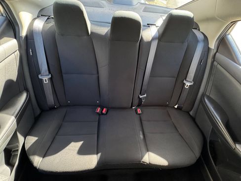 Used 2025 Nissan Sentra S FWD image 34