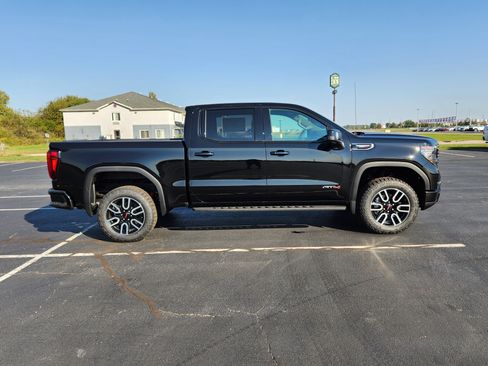 New 2026 GMC Sierra 1500 AT4 w/ AT4 Premium Package image 5