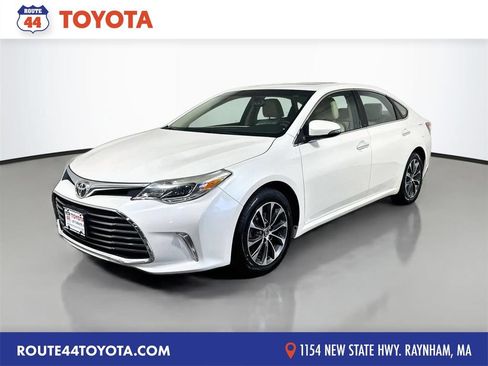 Used 2016 Toyota Avalon XLE Premium FWD image 1