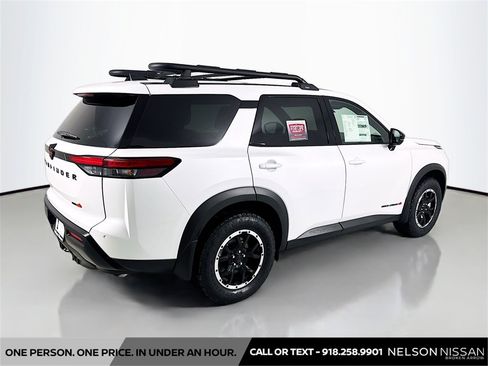 New 2026 Nissan Pathfinder SV image 5