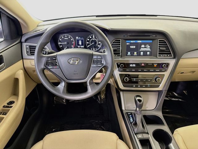 Used 2017 Hyundai Sonata SE FWD image 20