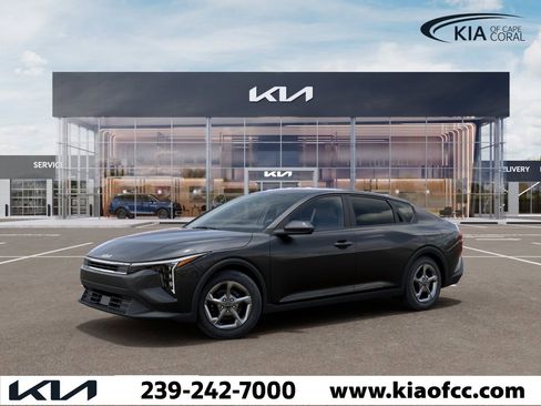 New 2026 Kia K4 LXS image 3