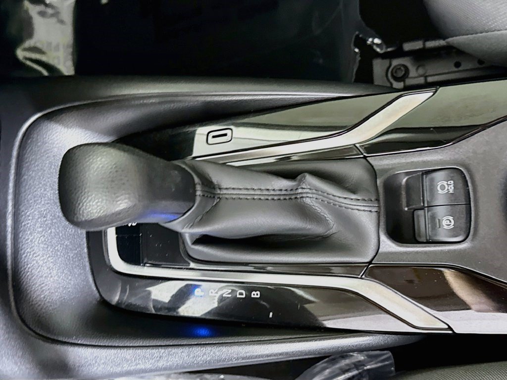 Used 2022 Toyota Corolla LE FWD image 19