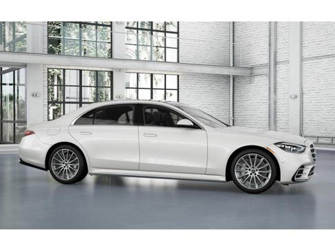 Certified 2022 Mercedes-Benz S 500 4MATIC w/ AMG Line Package image 26