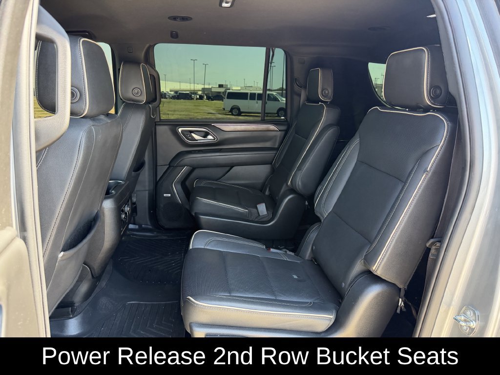 Used 2023 Chevrolet Suburban Premier RWD image 30